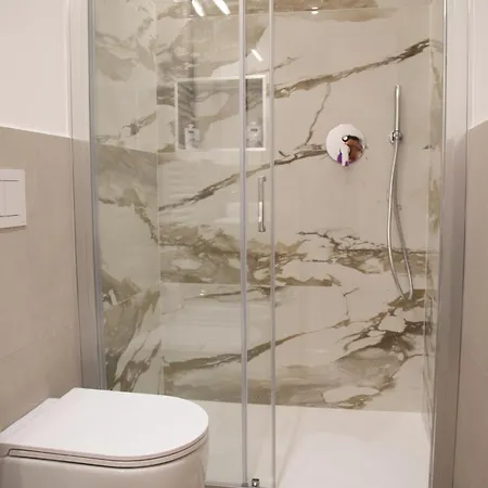 ベッド・アンド・ブレックファスト Roxy Luxury House