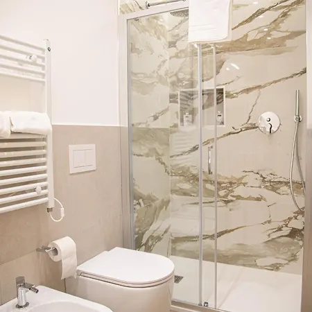 ベッド・アンド・ブレックファスト Roxy Luxury House ローマ