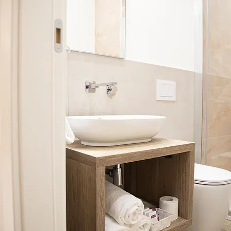 Roxy Luxury House 4*