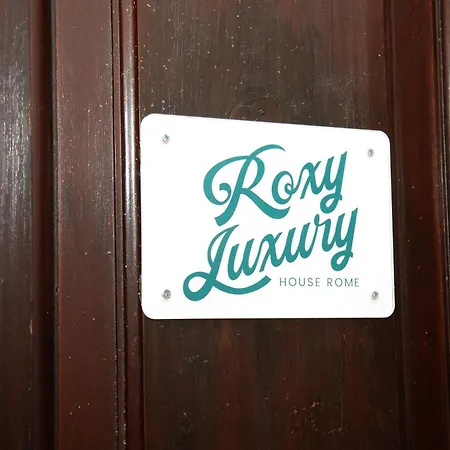 Roxy Luxury House