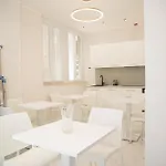Roxy Luxury House 4*
