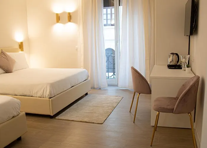 לינה וארוחת בוקר Roxy Luxury House