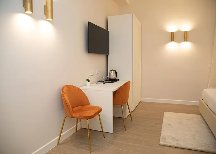 Roxy Luxury House לינה וארוחת בוקר 4*