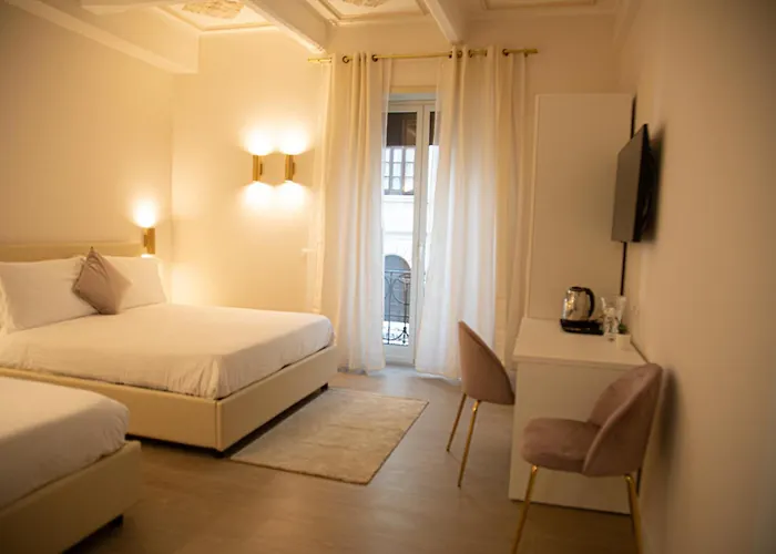 לינה וארוחת בוקר Roxy Luxury House 4*