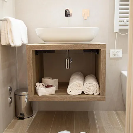 Roxy Luxury House 4*