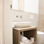 Roxy Luxury House 4*
