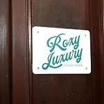 Roxy Luxury House
