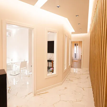 Bed & Breakfast Roxy Luxury House